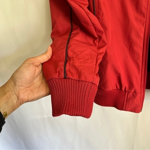 Baubax Men’s Water Resistant Bomber Travel Jacket in Red With A Hood sz M - Picture 9 of 16